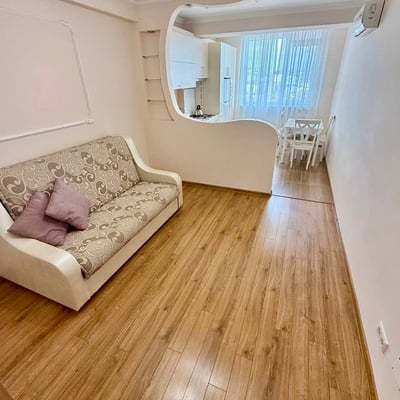 Аренда уютной 1-комнатной квартиры с гостиной, 52 м², центр Кишинёва, Молдова